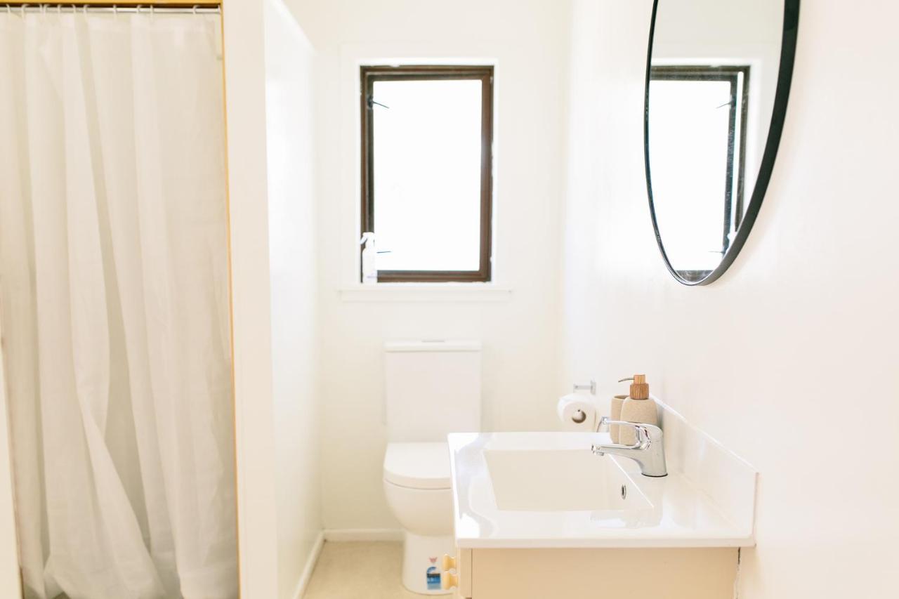 Mount Beach House - 40 Seconds From The Beach Mount Maunganui Bagian luar foto