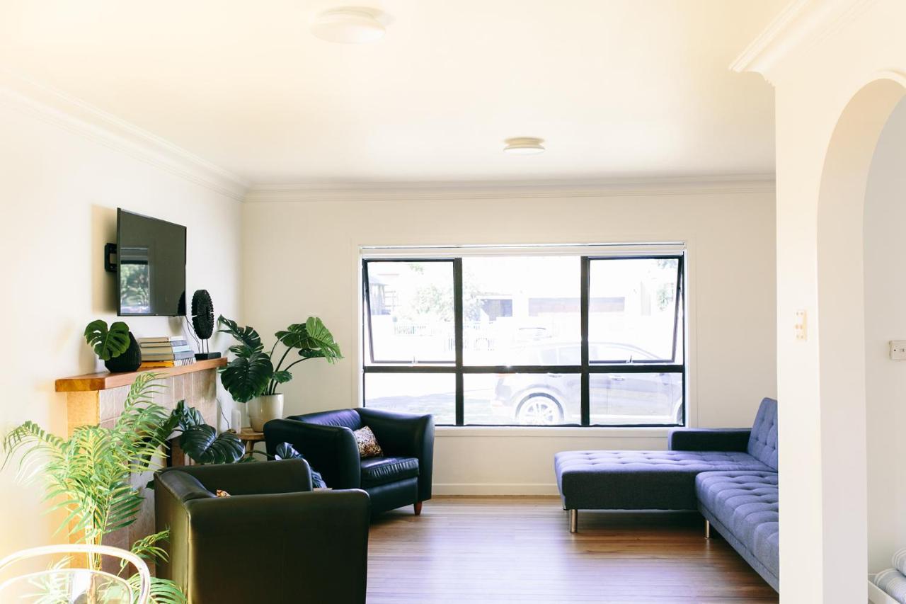 Mount Beach House - 40 Seconds From The Beach Mount Maunganui Bagian luar foto