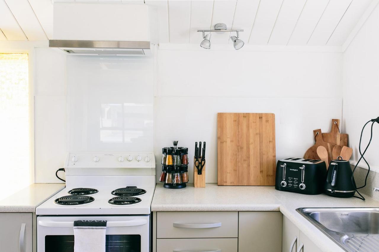 Mount Beach House - 40 Seconds From The Beach Mount Maunganui Bagian luar foto